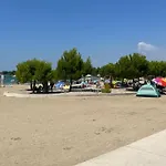 Apartments Zrakic