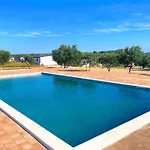 Holiday Homes With Pool - Premiumholidays - Drage