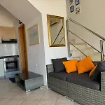 Lovely Split Level Apartment With Sea View, Pool, Free Parking And Wifi