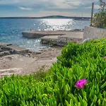 Apartments Big & View In Kosljun, Island Pag