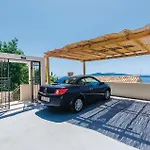 Gorgeous Home In Brsecine With Kitchen