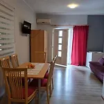 Sobe Apartmani Svitlana