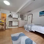Rooms & Studio Old Town Pag