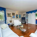 Family Four Bedroom Holiday Home With Pool