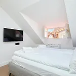 Tudisi Loft Room