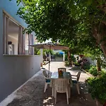 House Franica
