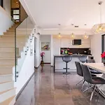 Villa Grandiosa
