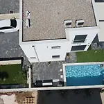 Villa Rd Mandre - Private Paradise With Pool & Beautiful Garden