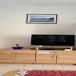 Apartments Tiho & Jelena- One Bedroom Apartment With Balcony And Sea View Maestral