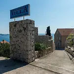 Villa Barbara - Comfort Studio With Terrace And Sea View 3 Adults