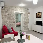 Zadar Small Escape