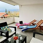 Ferienwohnung Stela In Karin Gornji