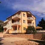 Appartement Mit Balkon Und Tollem Ausblick