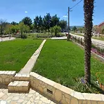 2 Bedroom Gorgeous Home In Seline