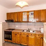 4 Bedroom Apartment With Pool At Peljesac