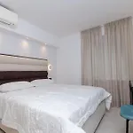 Azure Heaven Apartment W Heated Pool