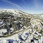Confortable Appartement Skis Aux Pieds, 2 Chambres - Courchevel 1850 - Fr-1-564-46