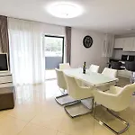 Villa Sana 1