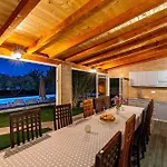 My Dalmatia - Holiday Home Blanka With Private Infinity Pool