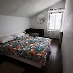 Schoenes Haus Mit Privatem Garten