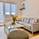 Cozy Studio With Sunny Terrace