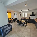 Villa Maestro