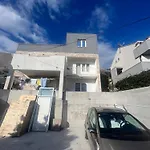 Vila Lucia