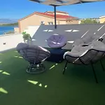 Di Adria Island Vir