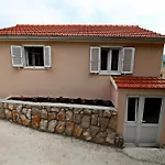 Apartments Memuni