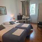 Apartments Mira