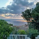 Apartments Mandolina - Hisa Na Samem S Pogledom Na Morje