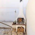 1 Bedroom Awesome Apartment In Vir