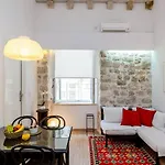 Midtown Apartment