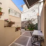 Apartment Family Tokic