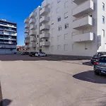 Bruno One Bedroom Apartment With Parking