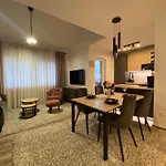 Villa Pergola-Apartment Roko