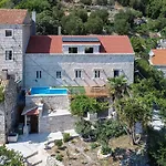 Holiday Villa Podobuce