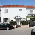 Studio Apartman Tristan