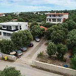 Pet Friendly Apartment In Mandre With Wifi
