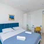 Luxury Villa Navis