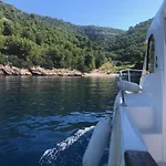 Apartments Ana By The Sea