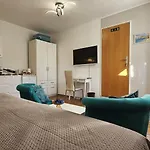 Adria Apartments And Rooms
