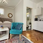 Adria Apartments And Rooms
