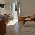 Apartments Dobri - 500M From Beach
