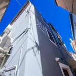 Ema House