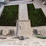 10 Heritage Rooms