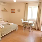 Apartments Villa Rea