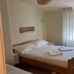 Vir Beachfront Family Friendly Apartments