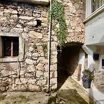 Pietra Storica Apartments