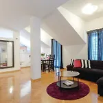 Apartment Luka